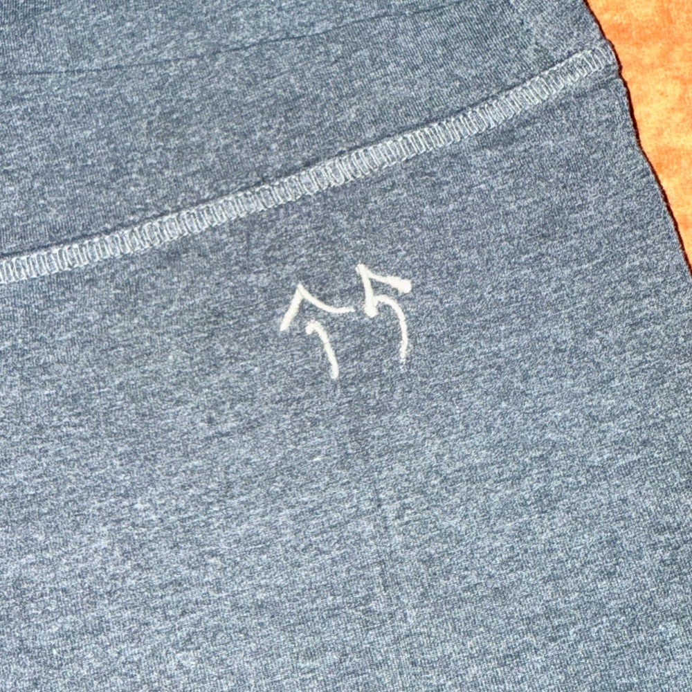 Green Apple Active grey crop leggings - medium - Picture 2 of 6